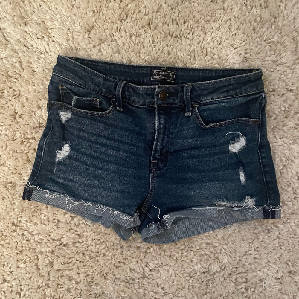 Low Rise Denim Shorts || Abercrombie & Fitch